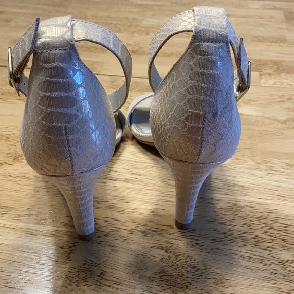 ANA A new approach heels - Picture 6 of 8